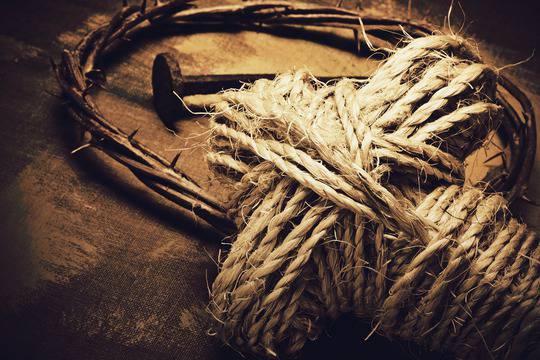 Топ 10 най-ужасяващи религиозни ритуали