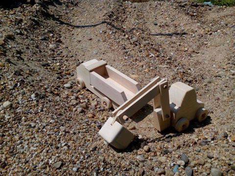 DMAR Selection дървени играчки – специален подарък