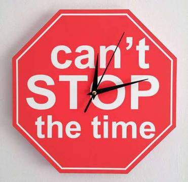 Стенен часовник – знак стоп