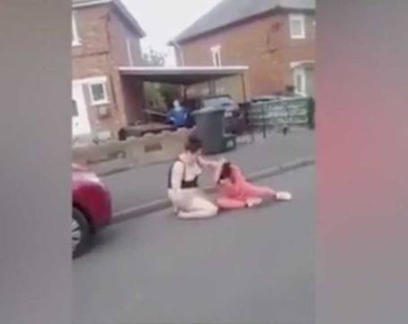 ВИДЕО: Брутален женски бой заснет от очевидец