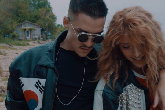 Българска народна песен в румънски попхит