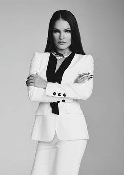 Веси Бонева представя „Родината“ на благотворителен концерт в Арена Армеец