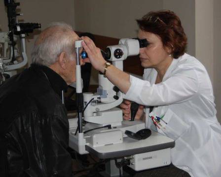 Безплатни очни прегледи за възрастни в Александровска