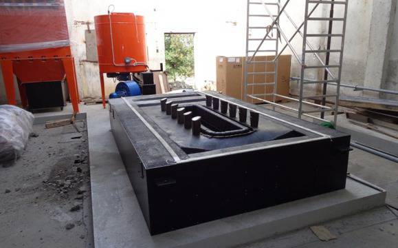 Монтират модерния котел, който ще топли две училища и детска градина в „Меден рудник“