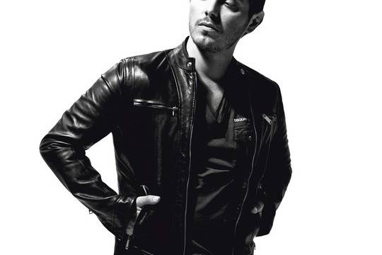 Михалис Хаджиянис готов с над два часа хитове за БГ публиката