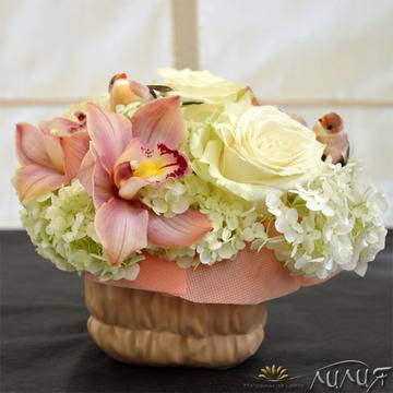 Аранжировки с цветя – Цветни Аранжировки – Аранжировка с орхидеи и рози – Безплатна доставка на цветя и букети в София |…