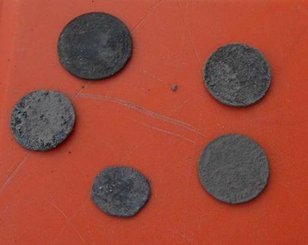 Откриха близо 70 късноантични и средновековни монети в Аква Калиде