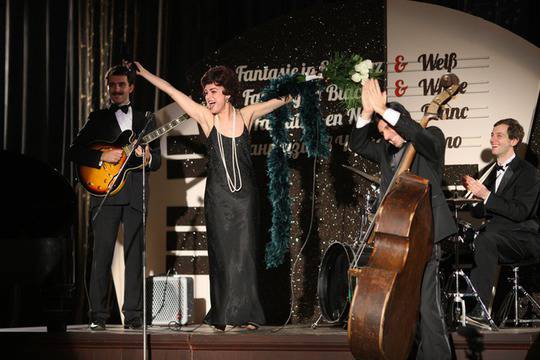 „Пеещите обувки“ с Рая Пеева взе „Сребърен Георги“ в Москва