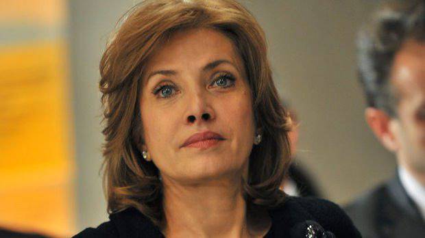 Банката на Петя Славова купи „24 часа“ и „Труд“