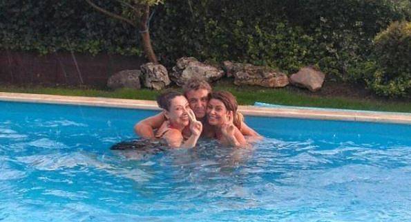 Катя и Здравко от „Ритон“ се плацикат с плеймейтки в басейн-уникат (СНИМКИ)