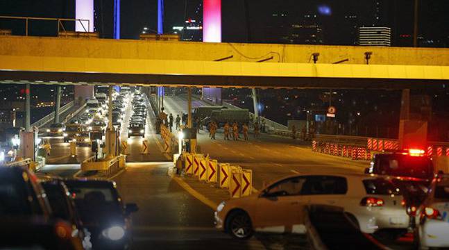 Десетки българи са блокирани в Турция