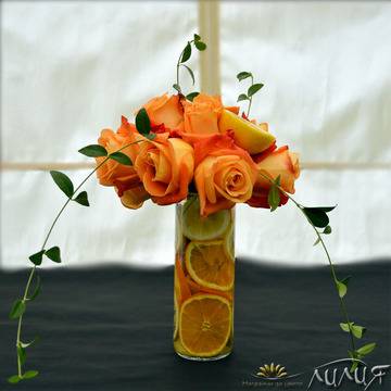 Аранжировки с цветя – Цветни Аранжировки – Аранжировка с цитрус и рози – Поръчка и Безплатна Доставка на Цветя и Букети |…