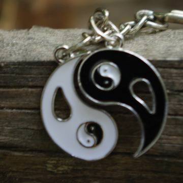 Сувенир от две части – ИН и ЯН