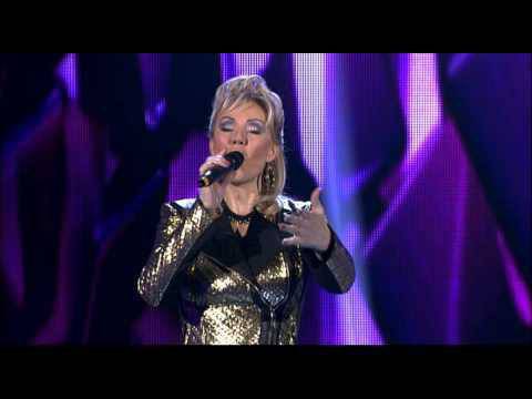 Lepa Brena – Zaljubljeni veruju u sve – Grand parada – (TV Pink 2014)