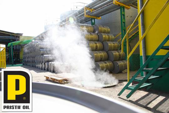 Производството на смазочни масла в „Приста Ойл“