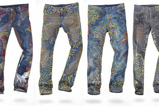 Звезди даряват свои джинси за бежанците