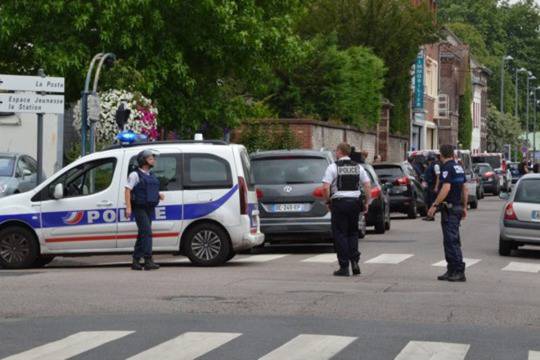 „Бойци“ на Ислямска държава зад новата атака във Франция