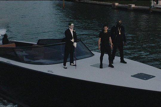 Жокера в клип на Скрилекс и Рик Рос