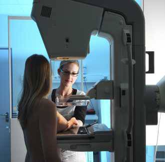 Подозират разпространен вирус за агресивен рак на гърдата