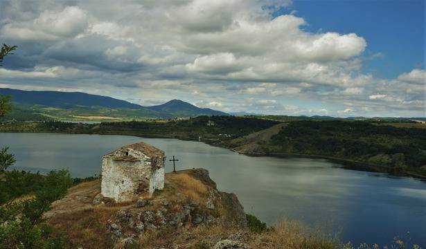 За параклиса „Св. Йоан Летни“ и потопеното село