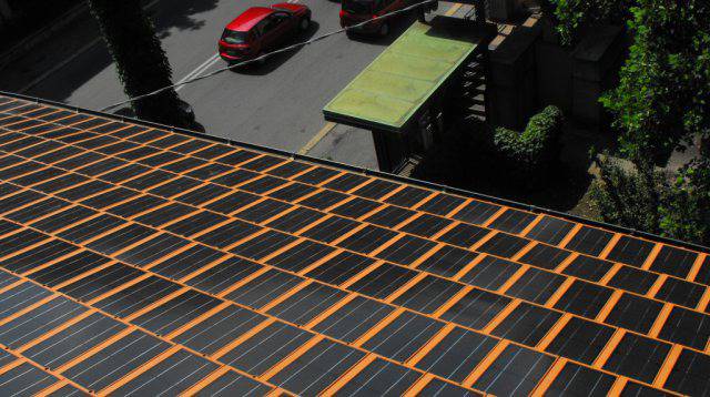 Сбогом, EVN! Слагаш соларни керемиди и уволняваш Енергото (ОБНОВЕНА)