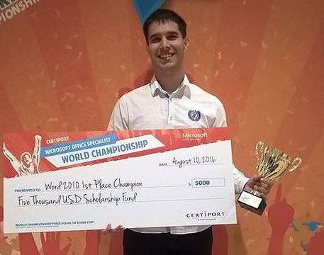 Български ученик спечели световно състезание по информатика