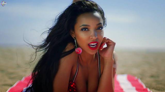 Tinashe – Superlove 2016
