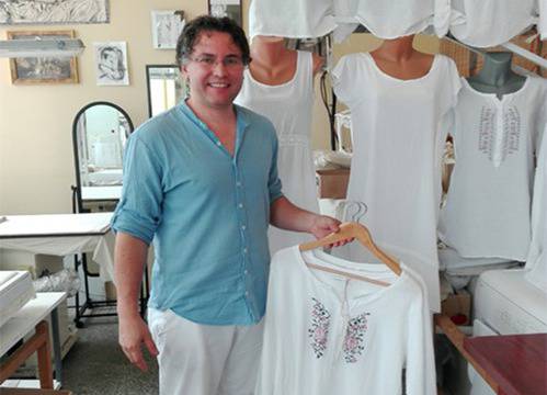 Дрехи с български шевици завладяват пазара