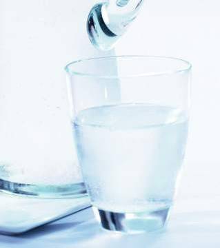 Колко вода да пием в горещото време?