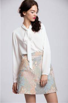 Пола с висока талия в пастелни цветове