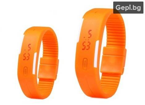 LED часовник с червен скриващ се дисплей