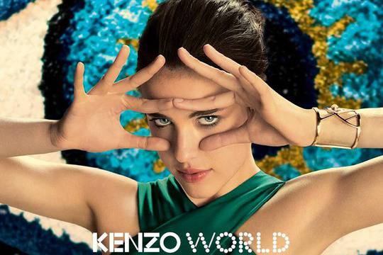 Най-щурата реклама на парфюм