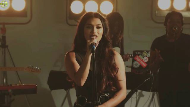 Vanessa White – Relationship Goals (Live for VO5 Discover Your Style) 2016