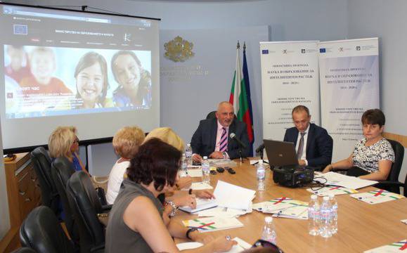 Училищата получават 140 млн. лева за извънкласни дейности по проекта „Твоят час“