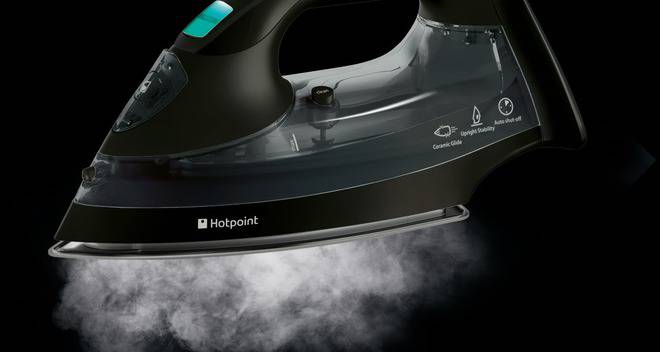 Конкурси всякакви: Спечелете ютия Hotpoint Ariston SIE40BA1