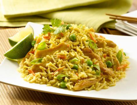 Пилешко с пържен ориз по китайски