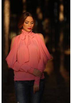 Ефектна дамска риза