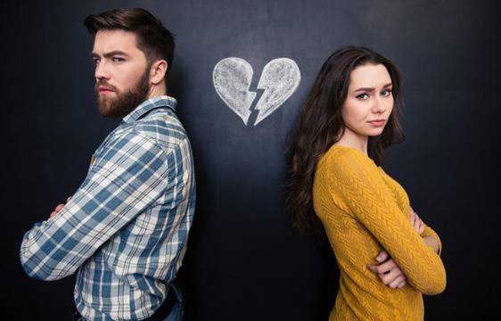 10 сигурни знака, че той не е влюбен в теб