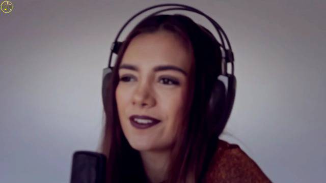 Laura M Buitrago – Side To Side (Version En Espanol) (Ariana Grande ft. Nicki Minaj Cover) 2016