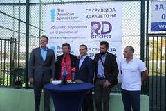 Новият спонсор на детския футболен клуб РД СПОРТ е Американска клиника за гръбначни заболявания