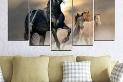 Декоративно пано за стена от 5 части с изображение на диви коне – HD-369