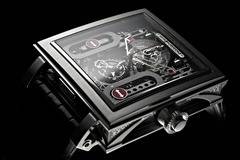 Уникални часовници с дъх на Арт деко