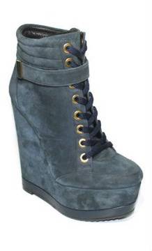 Велурени боти в синьо