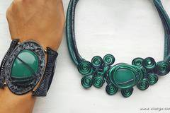 Дизайнерска колекция бижута и модни гривни за Зима 2017 жени