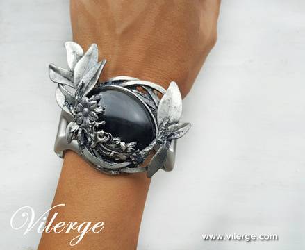 Модна тенденция в бижутата и колекция гривни за Зима 2017