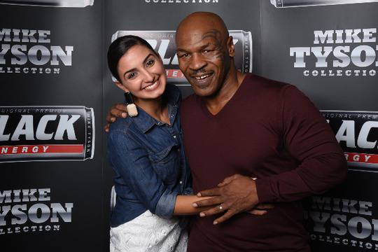 Легендарният Майк Тайсън покани Християна Лоизу в Лас Вегас