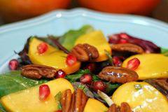 Салата от райски ябълки и нар