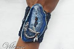 Стилни бижута за жени с естествен камък и идеи за подарък с гривни за Коледа 2016