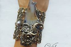 Оригинални идеи за изискан дамски подарък с арт бижута и винтидж гривни за сезон Зима2017