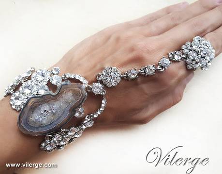 Подари дизайнерско бижу за празник с арт колекция за Зима 2017